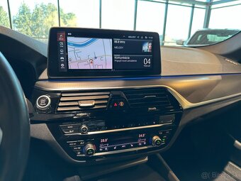 BMW Rad 5 Touring 540d m xDrive A/T - 12