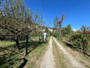 Ťahanovce - záhrada s chatkou, pod Vinicami. Pozemok 472 m2. - 12