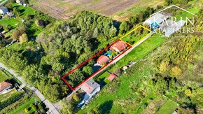 5-izbový rodinný dom s  bazénom, dvojgarážou a 1000m2 pozemo - 12