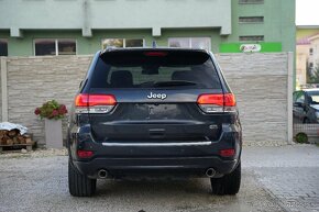 Jeep Grand Cherokee Overland - 12