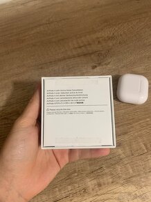 Apple Airpods 4 ANC - aktívne potláčanie hluku - 12