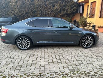 Skoda Superb L&K, 4x4, DSG - 12