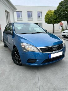 Kia Ceed 1.4 16V nová STK/Ek 136000km - 12