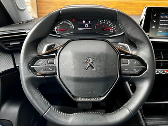 Peugeot 2008 1.2 PureTech 130 Active EAT8 - 12