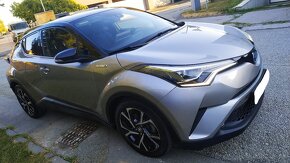 Toyota C-HR 1.8Hybrid 73kw,11/2017 E-CVT - 12