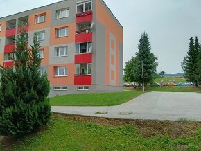 LEVOČA  PREDAJ  3 izbový byt 68 m2 + logia - 12