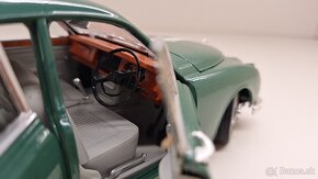 1:18 JAGUAR MARK II - 12