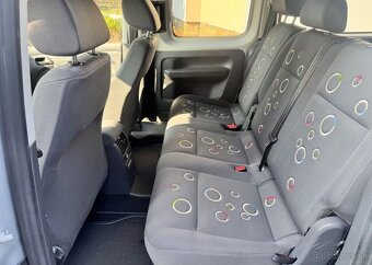 Volkswagen Caddy Maxi 1,6 TDi pravidel.servis nafta manuál - 12