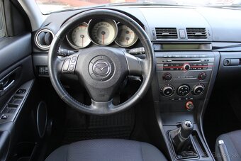 • MAZDA 3 1.6i, 77 kW, benzín, FACELIFT, r.v. 2006 • - 12