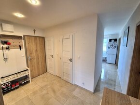 4-izbový byt s balkónom / 82 m2 / - Žilina ( Vlčince ) - 12