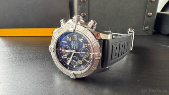 Breitling Avenger Skyland - 12