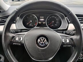 VW Passat - 12