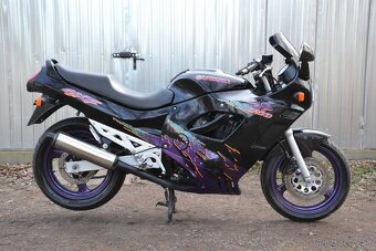 SUZUKI GSX-750F - 12