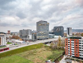 Prenajmeme 1. i.byt v Novostavbe s brutálnym výhľadom , 1 za - 12