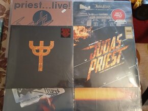 LP Status Q, Motorhead, Judas Priest - 12