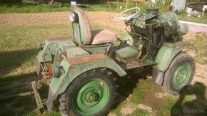 malotraktor s vlečkou - 12