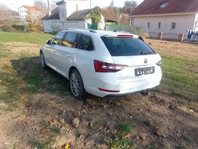 Predám 4x4 Škoda Superb 3 combi ročník 2016 DSG - 12