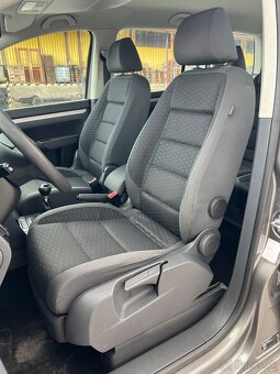 VOLKSWAGEN TOURAN 1,9TDi 77kW BXE 7 MIEST dovoz FR - 12