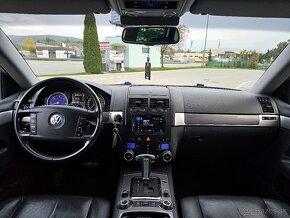 Volkswagen Touareg 3.0 TDI V6 Ťažné Xenóny - 12