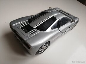 1:18 McLaren F1  Maisto - 12