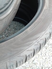 2+1 gratis 285/40R21 Celoročné pneumatiky Vredestein 2021 - 12