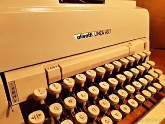 Psací stroj Olivetti Linea 98, TOP stav - 12