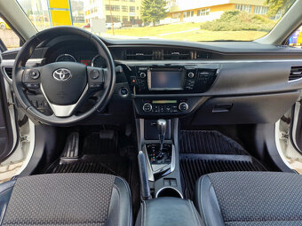 Toyota Corolla 1.6 l Valvematic Executive MDS - 12