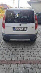 Škoda roomster scout 1.6Tdi - 12