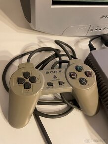 Playstation 1 + Sony TV - Retro Set - 12