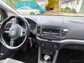 Volkswagen Sharan - 12