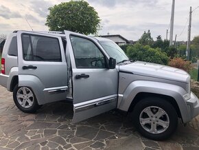 Jeep cherokee kk 2.8 crd - 12