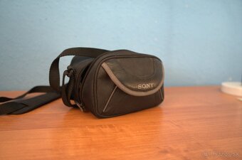 Sony AVCHD SR12E - 12