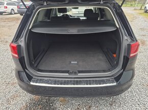 VW Passat Variant 1,6 TDi 88 kW DSG Comfortline - 12