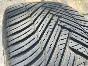 225/40 R18 Hankook - 12