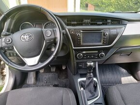 Toyota Auris 1.6 97kw benzín 2013 - 12