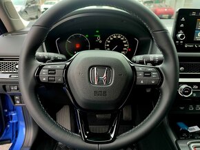 Honda CIVIC 2.0 e:HEV Elegance e-CVT 2024 - 12