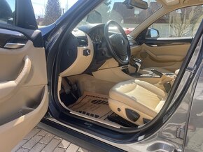 BMW X1 2,0i X-drive (4x4) Luxury - 12