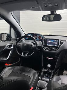 Peugeot 2008 2019 106 tis km AT6 automat crossover 1.2T - 12