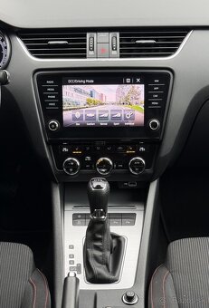 ŠKODA OCTAVIA COMBI 2,0 TDi DSG 7st./110kW/ SPORT Edition - 12