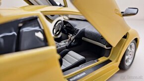 1:18 LAMBORGHINI MURCIELAGO - 12