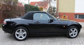 • MAZDA MX-5 1.8i, 93 kW, čierna metalíza, r.v. 2006 • - 12