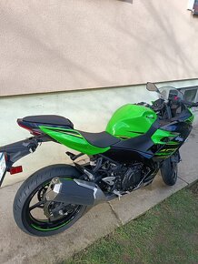 Kawasaki Ninja 400 - 12