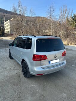 Volkswagen Touran 1.6 TDI 77kw - 12