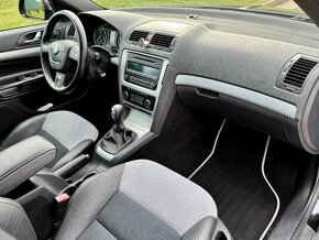 Škoda Octavia 2 RS FL 2.0 TDI 125kW - 12