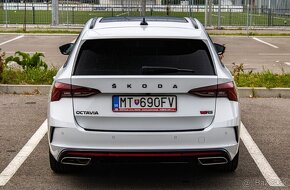 ŠKODA OCTAVIA RS 2.0 TDI 4X4 DSG - 12