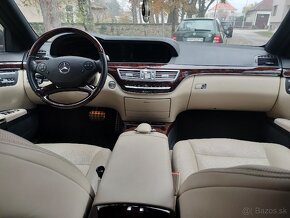 Mercedes S500 V8 BI-TIRBO AT/7 AMG 4MATIC 320KW - 12