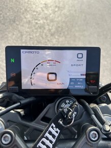 CFMOTO 650NK 2022 - 12