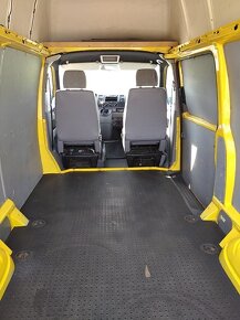 Volswagen Transporter T5 1.9 tdi - 12