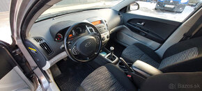 KIA CEED SW 1.6 Benzín - 12