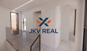 JKV REAL ponúka na predaj VILU San Fulgencio 3km od Guardama - 12